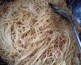 Foto langkah ke 4 dari resep Mie hun goreng babi.