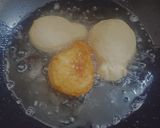 Foto langkah ke 3 dari resep Donat Paha Ayam.