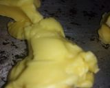 A picture of step 1 of Glazed popcorn.