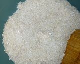 A picture of step 1 of Wainar rogo (kwaki).