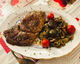 Foto del paso 6 de la receta: Bistec de ternera con guarnición de setas salteadas