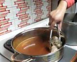 Foto del paso 4 de la receta: Cola de res en adobo