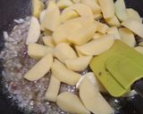 A picture of step 2 of Aloo gobhi.