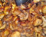 Bajor gombafőzelék recept fázis 4 fotója