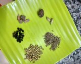 A picture of step 2 of Mushroom masala.