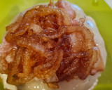 Foto del paso 11 de la receta: Hamburguesa de pollo al curry, cebolla caramelizada, queso-bacon