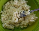 Tárkonyos csirkeraguleves burgonyagombóccal recept fázis 3 fotója