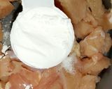 A picture of step 2 of Dry chilli chicken.