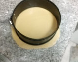 Foto del paso 3 de la receta: Tarta de queso crema con glaseado de miel(Sin Gluten)