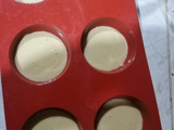 Mousse de piloncillo con jelly de tejocote con guayaba