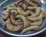 काजू नमकपारे(kaju namkpare recipe in hindi) रेसिपी चरण 3 फोटो