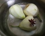 A picture of step 4 of Poached pears with chocolate and ice-cream.