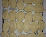 Foto langkah ke 5 dari resep Karipap Pusing (Kulit).
