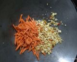 Foto langkah ke 3 dari resep Tumis Telur Bayam.
