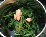 A picture of step 4 of Spinach corn soup.