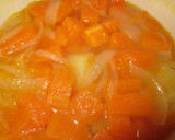 Foto del paso 1 de la receta: Crema de calabaza y col lombarda enriquecida con Agua de Mar