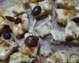 Foto del paso 10 de la receta: Menú fácil - pizza con provolone y algo más