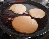 A picture of step 3 of Wheat Pancake.