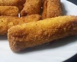 A picture of step 5 of Tandoori crispy cheese roll.