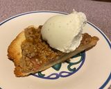A picture of step 7 of Apple crisp dessert pizza.