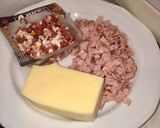 Sonkás - sajtos háromszög recept fázis 5 fotója