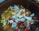 A picture of step 3 of Palak Gosht.