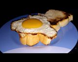 A picture of step 5 of Sunny side egg sandwich.