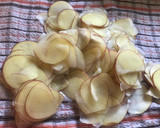 Foto del paso 4 de la receta: Tacitas de papa con huevo y queso