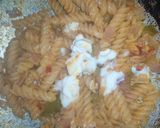 A picture of step 4 of Indian style pasta.