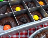 Foto langkah ke 6 dari resep Shiny Crust Brownie.