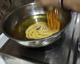 ફાફડા ને તીખા ગાઠીયા(Gathiya recipe in gujrati) રેસીપી સ્ટેપ2ફોટો