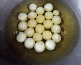 Foto langkah ke 5 dari resep Onde-Onde Pandan Mini.
