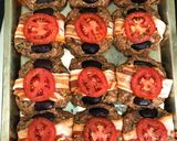 Foto del paso 5 de la receta: Hamburguesas al horno con papas en aceite de oliva y orégano con sal de maras
