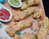 A picture of step 4 of Green chilli pakoras.