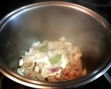 Foto del paso 1 de la receta: Guiso de patatas con carne al aroma de apio