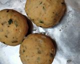A picture of step 2 of Spinach Tandoori Roti.