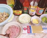 รูปขั้นตอนการทำที่ 1 ของ สปาเกตตี้คุณหมู 🐽 / Spaghetti with tomato sauce_Local Thai Style 🇹🇭