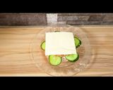 A picture of step 4 of Tasty Chicken patti burger.