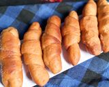 A picture of step 11 of Fried croissant.