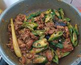 Foto langkah ke 5 dari resep Kerang Kupas Cabe Hijau.