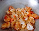 Hình bước làm 1 của món Tôm chiên sauce sa tế sò điệp