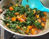 A picture of step 2 of Dal palak.