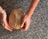 Foto del paso 2 de la receta: Tortas Fritas de Harina Integral