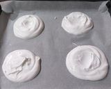 Foto del paso 3 de la receta: Tartaletas de Pavlova