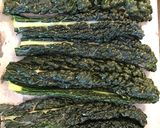 A picture of step 5 of 🥬 Basic☆ Kale snack - roasted kale chip ❤️.