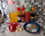 Foto langkah ke 1 dari resep Tumis Kecap Sosis Bakso.