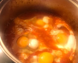 Foto del paso 8 de la receta: Salchichas con tomate y huevo