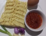 Foto langkah ke 1 dari resep Mindo Mie Goreng.
