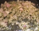 A picture of step 3 of Espinacas con Garbanzos(Spanish Chickpea Stew).