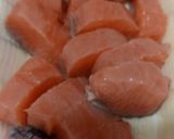 Foto langkah ke 2 dari resep Sup Ikan Salmon.